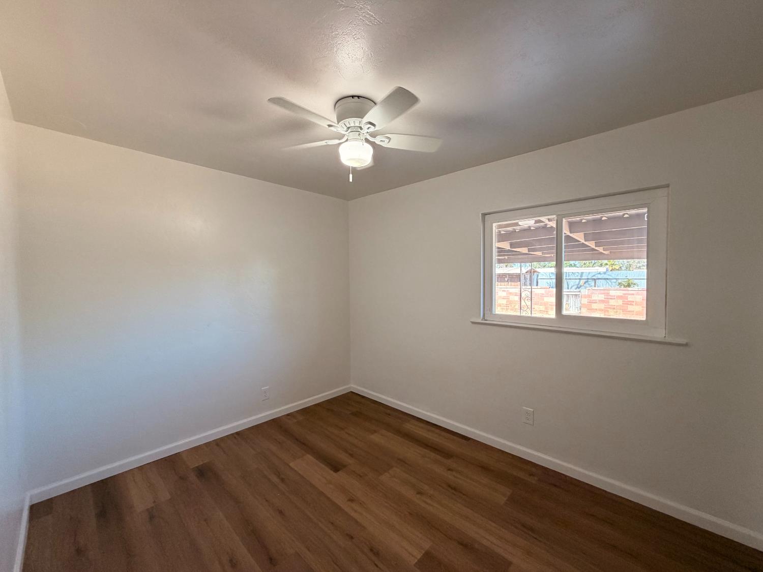 21225 S Feland Ave, Riverdale, CA 93656