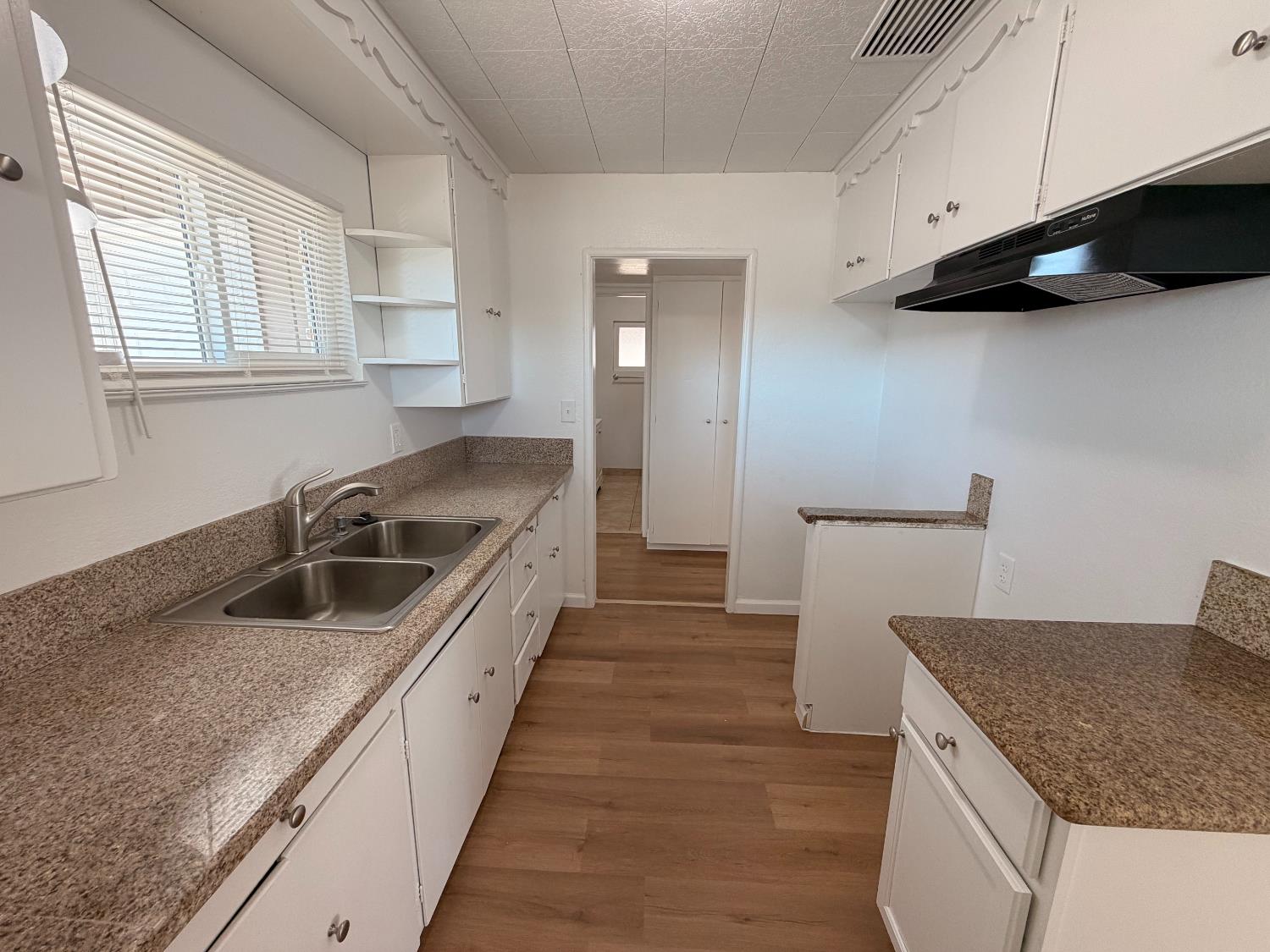 21225 S Feland Ave, Riverdale, CA 93656