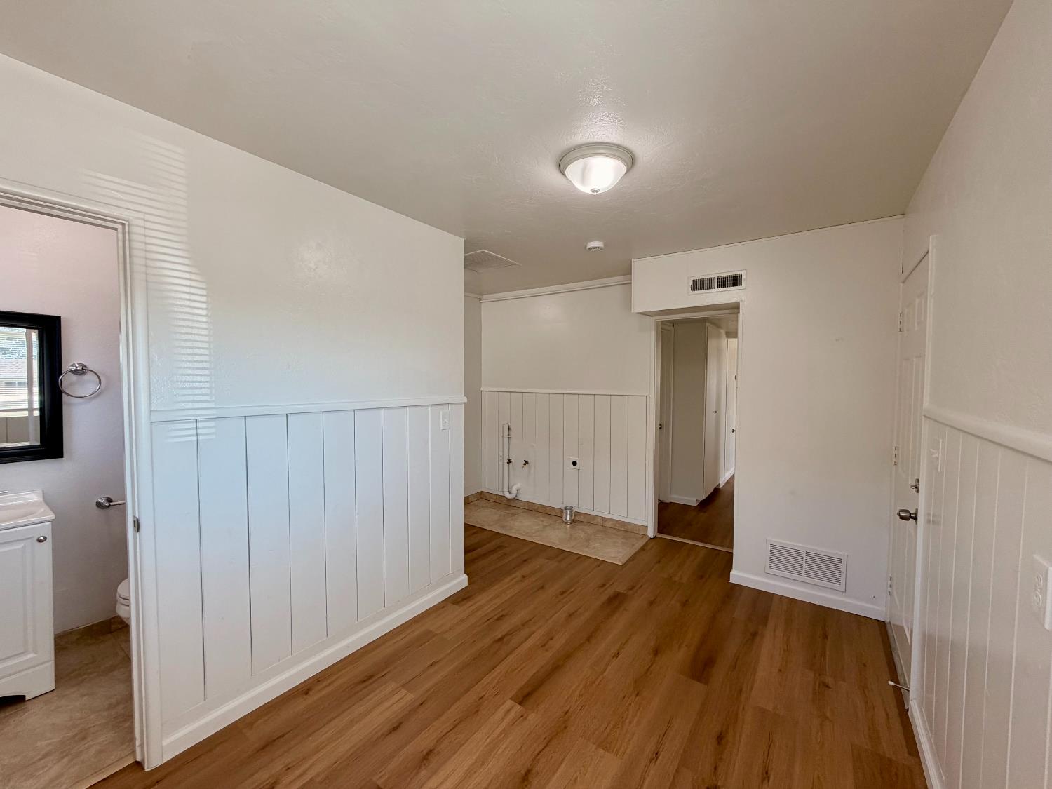 21225 S Feland Ave, Riverdale, CA 93656