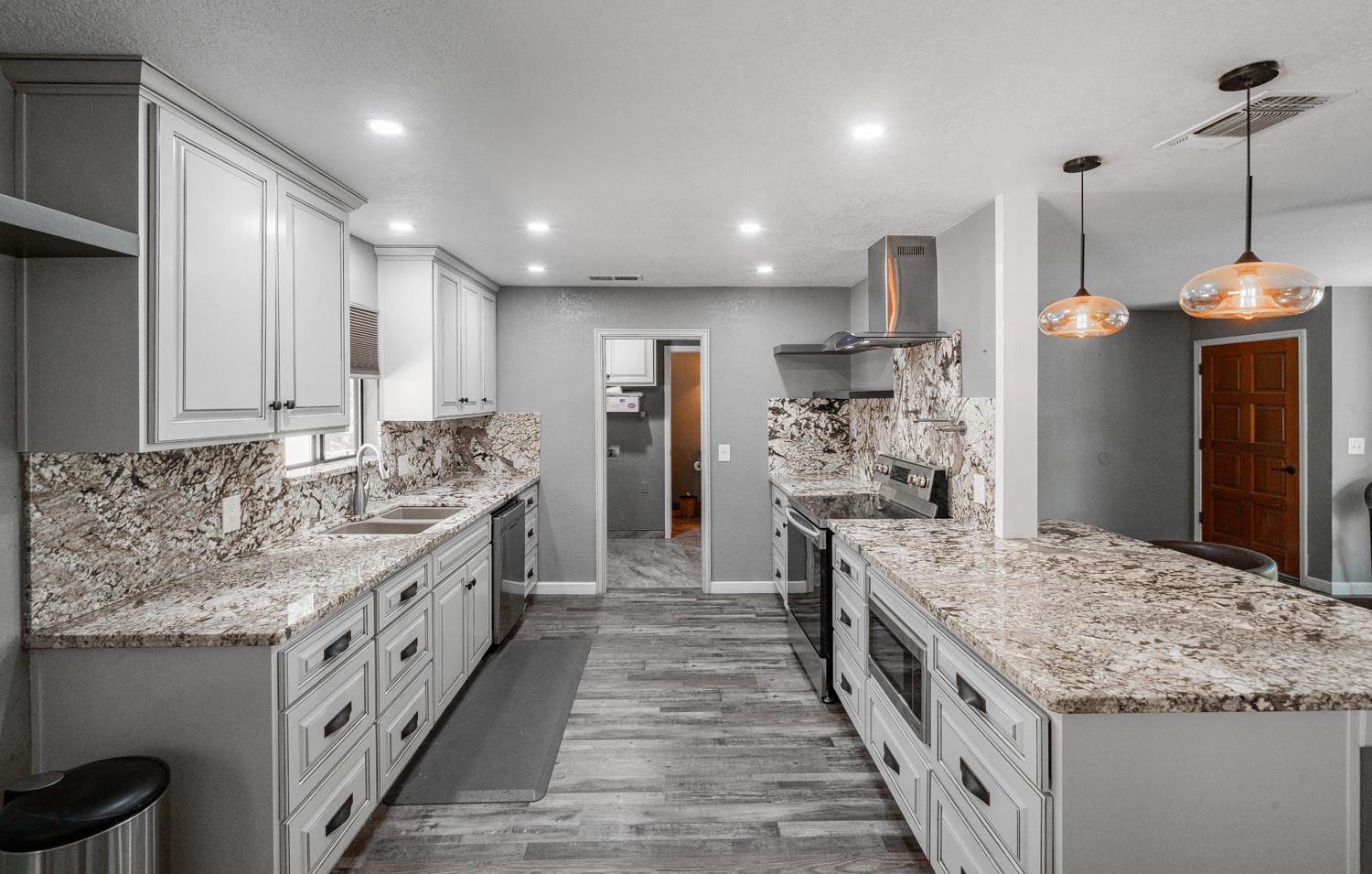 27386 Twin Ponds Rd, Clovis, CA 93619