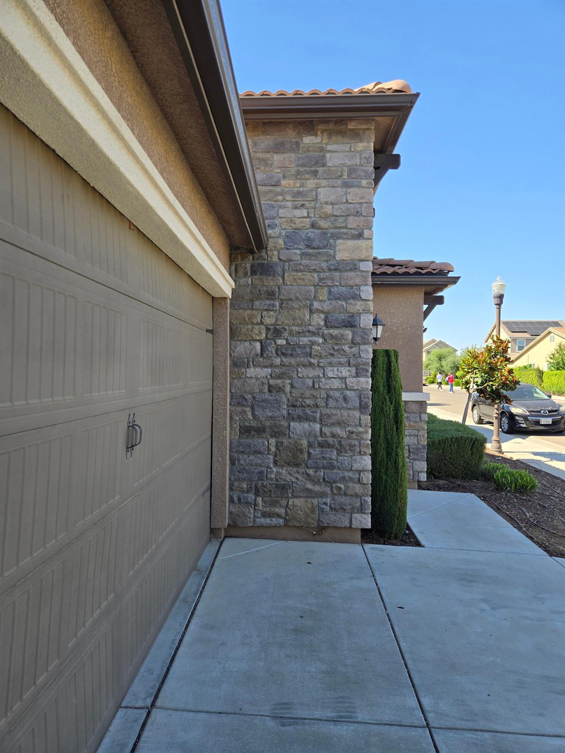 3416 Carmelita Ave, Clovis, CA 93619