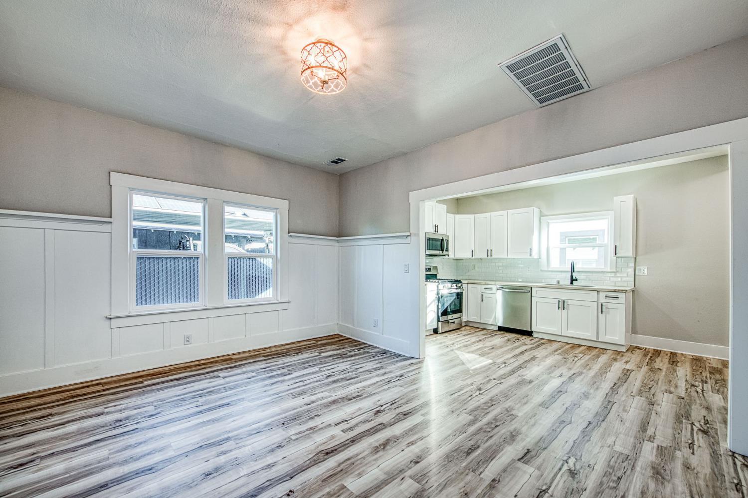 827 B St, Fresno, CA 93706