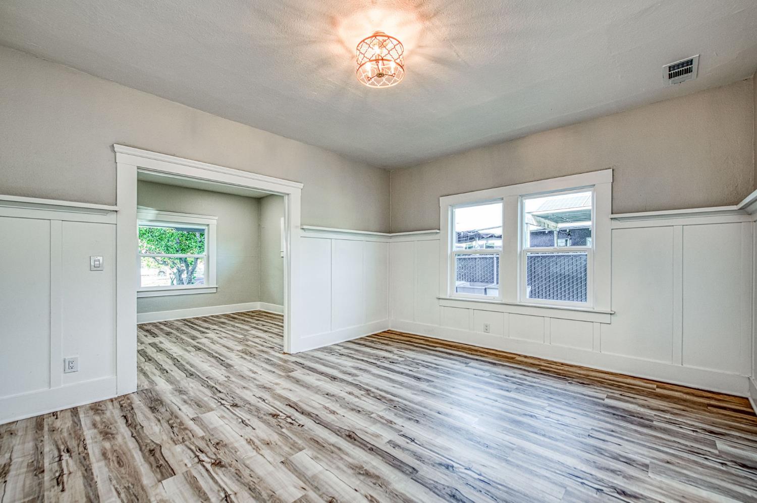 827 B St, Fresno, CA 93706