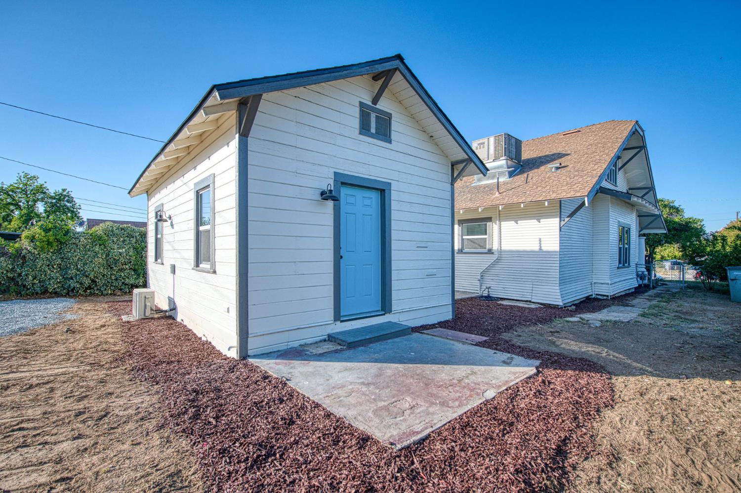 827 B St, Fresno, CA 93706