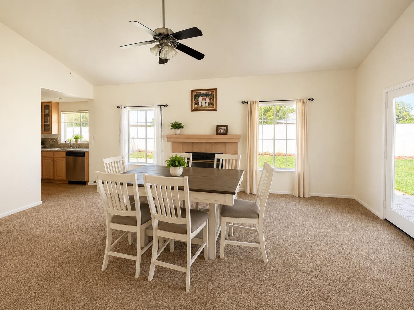 375 Walnut Ave, Coalinga, CA 93210