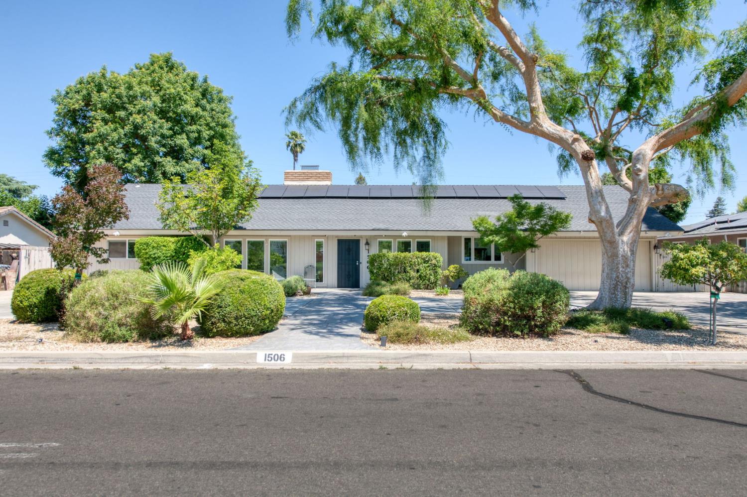 1506 W Browning Ave, Fresno, CA 93711