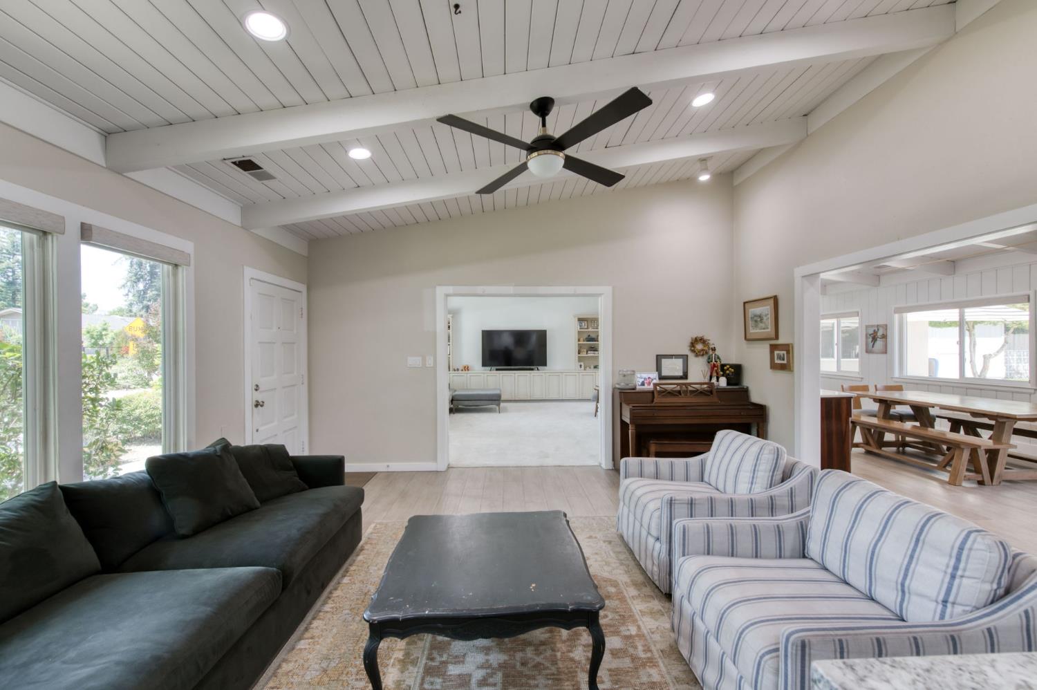 1506 W Browning Ave, Fresno, CA 93711
