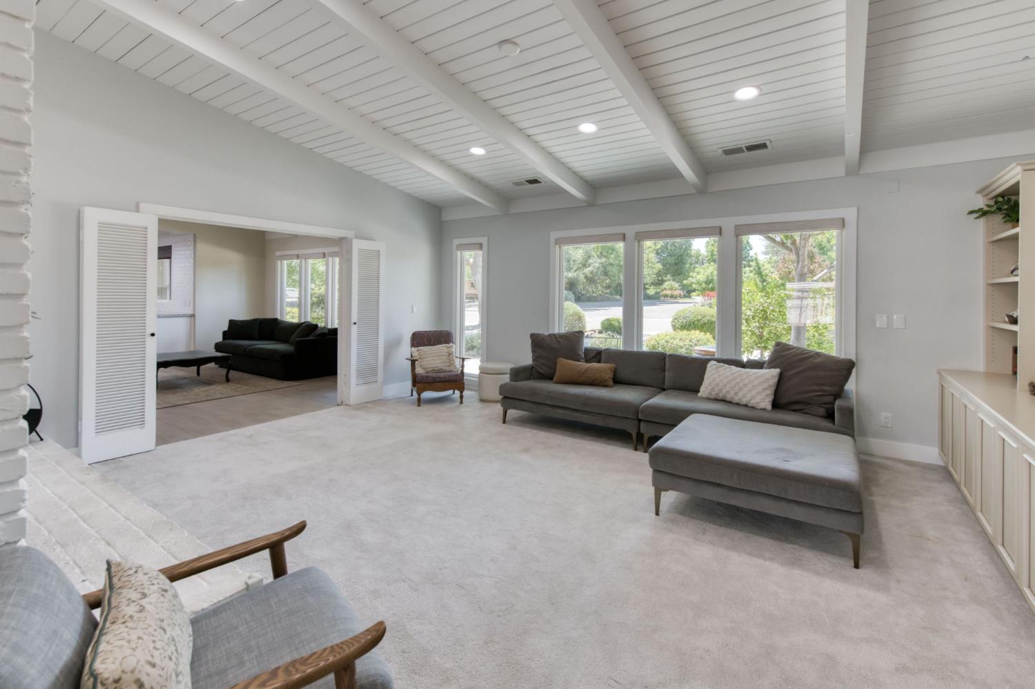 1506 W Browning Ave, Fresno, CA 93711