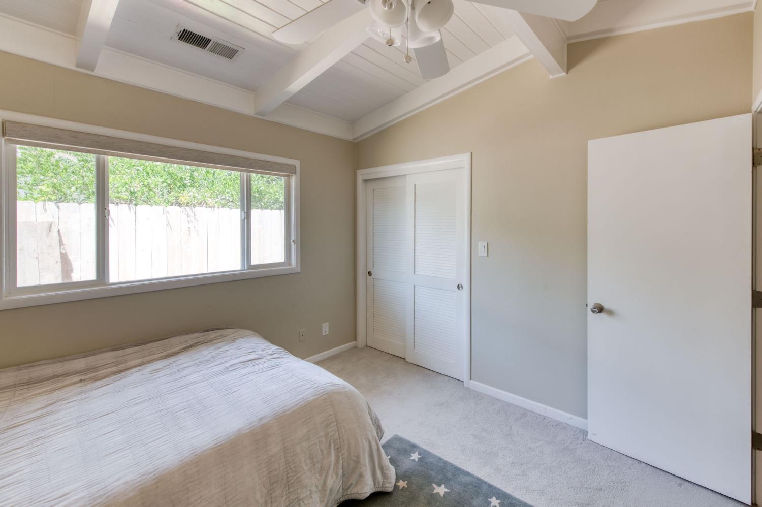 1506 W Browning Ave, Fresno, CA 93711