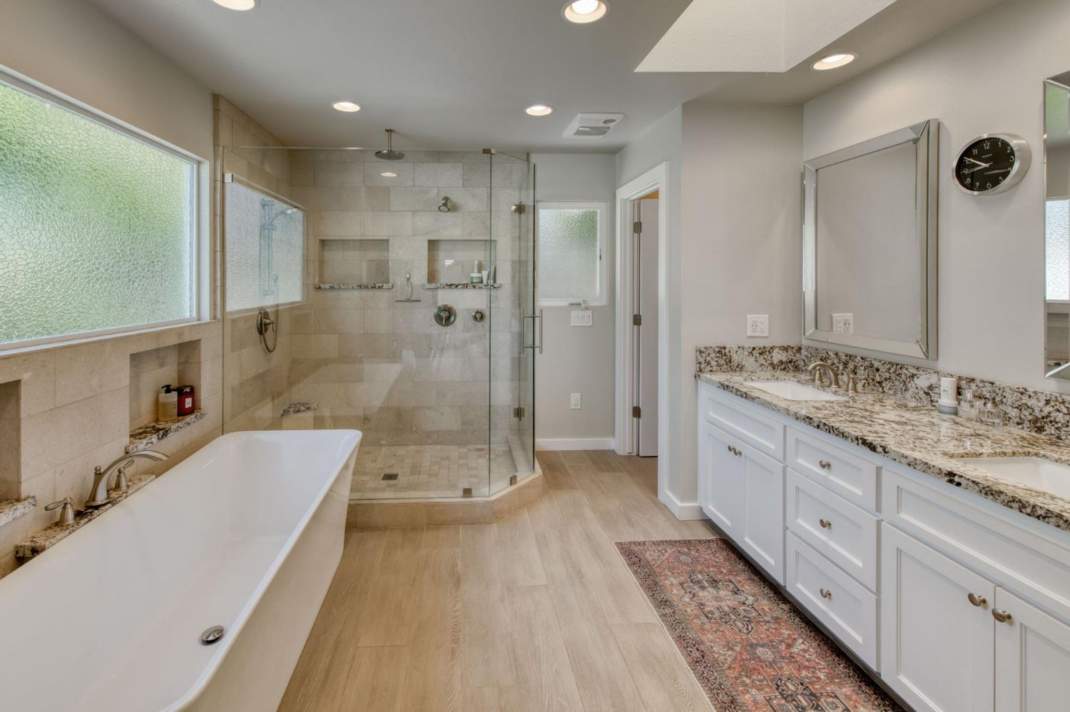 1506 W Browning Ave, Fresno, CA 93711
