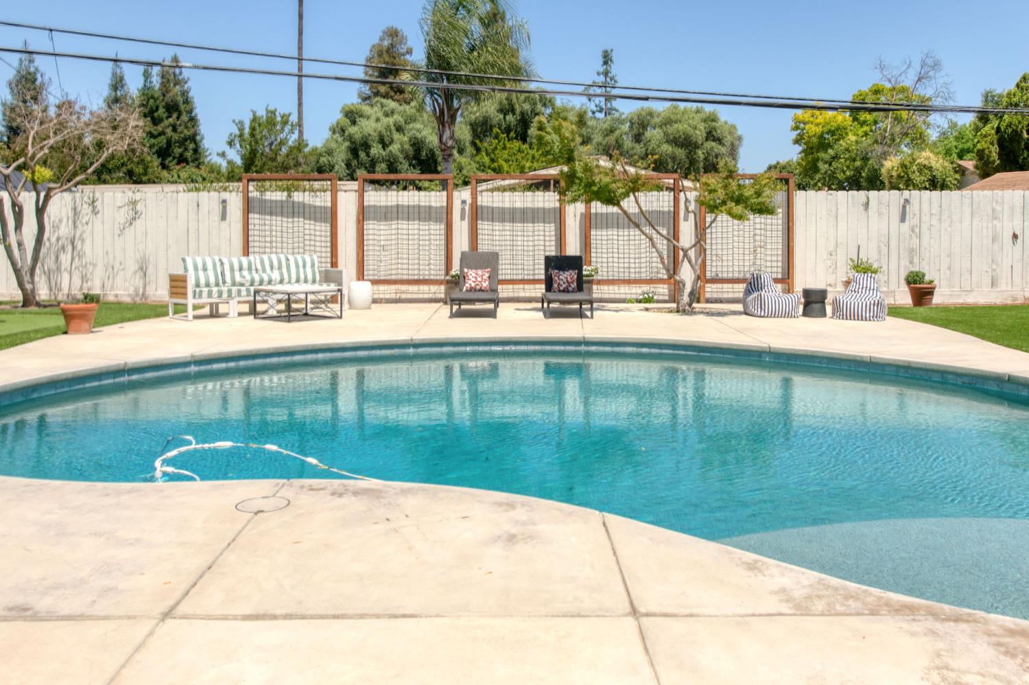 1506 W Browning Ave, Fresno, CA 93711