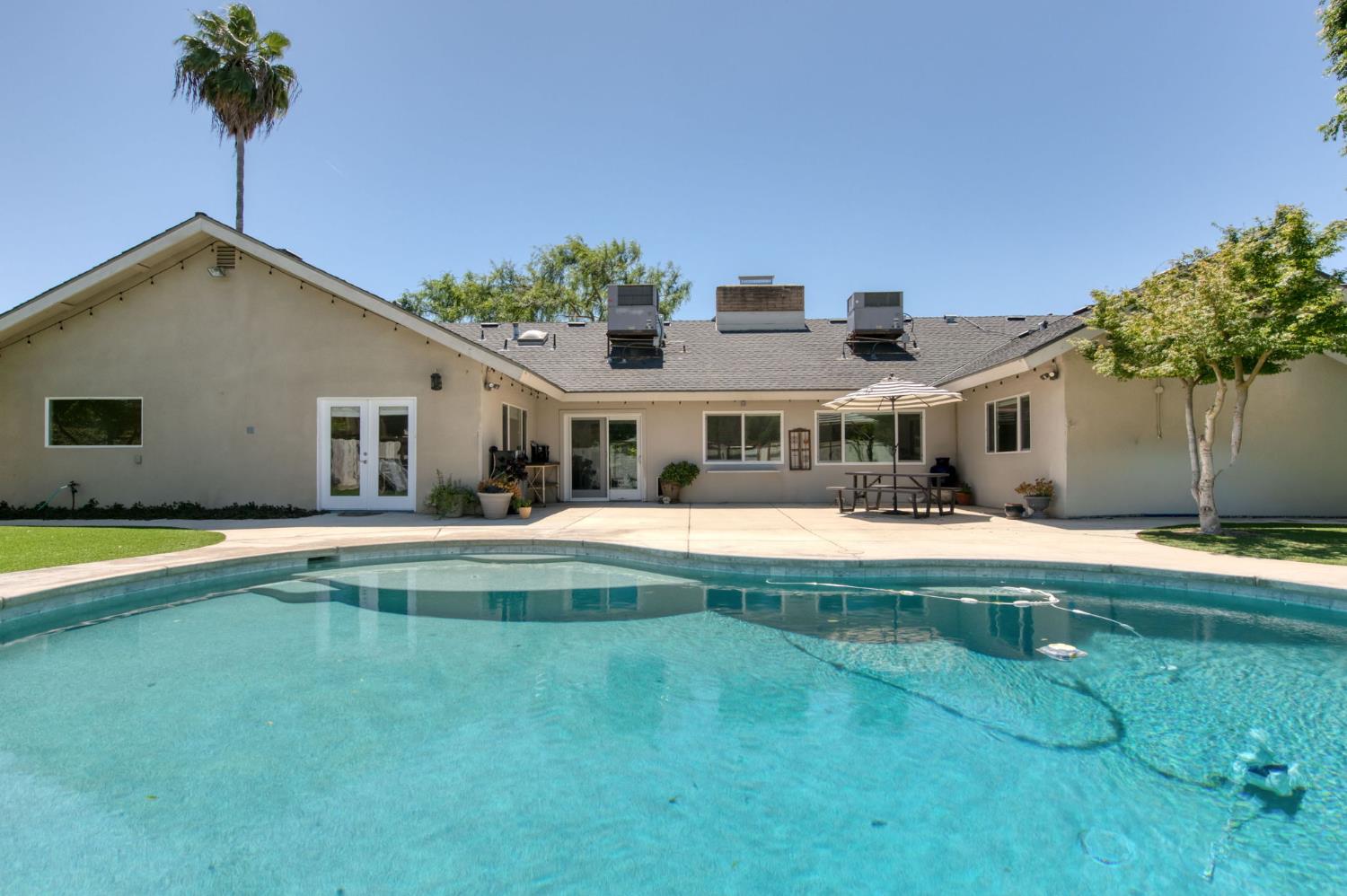 1506 W Browning Ave, Fresno, CA 93711