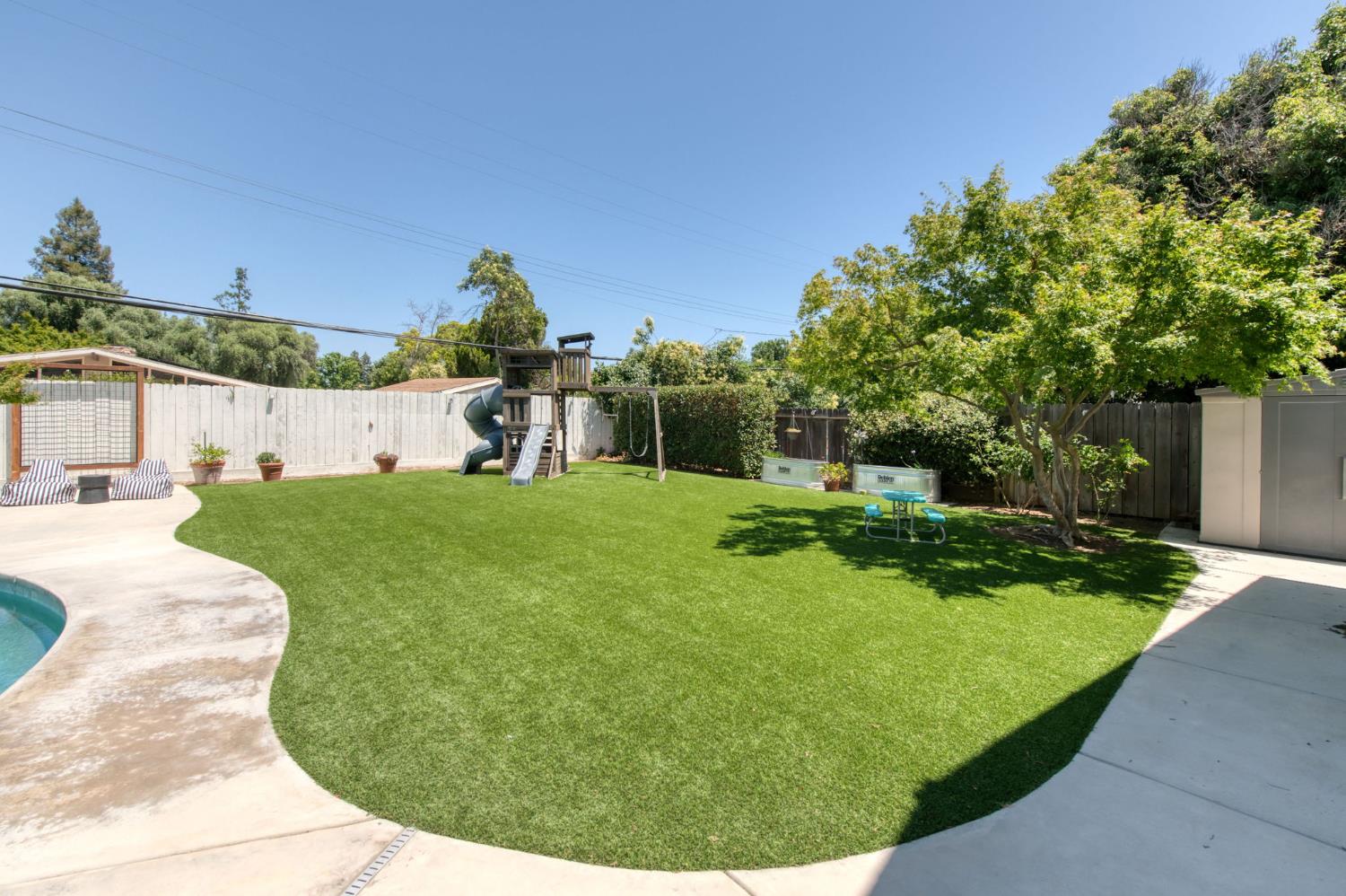 1506 W Browning Ave, Fresno, CA 93711