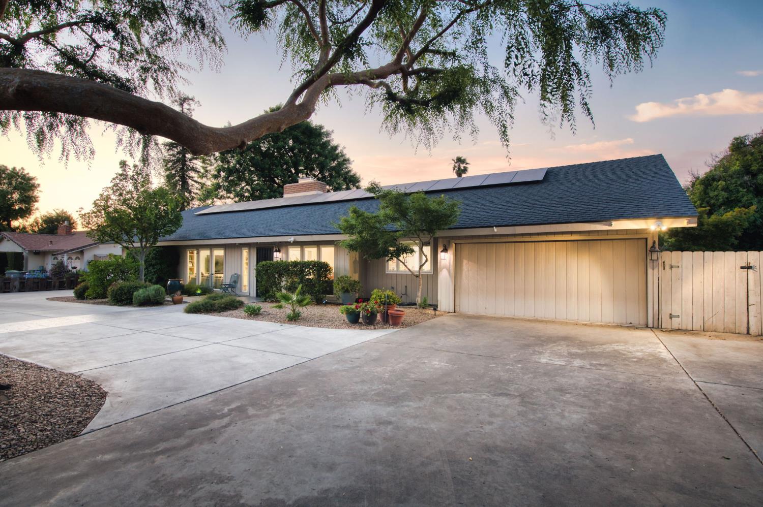 1506 W Browning Ave, Fresno, CA 93711