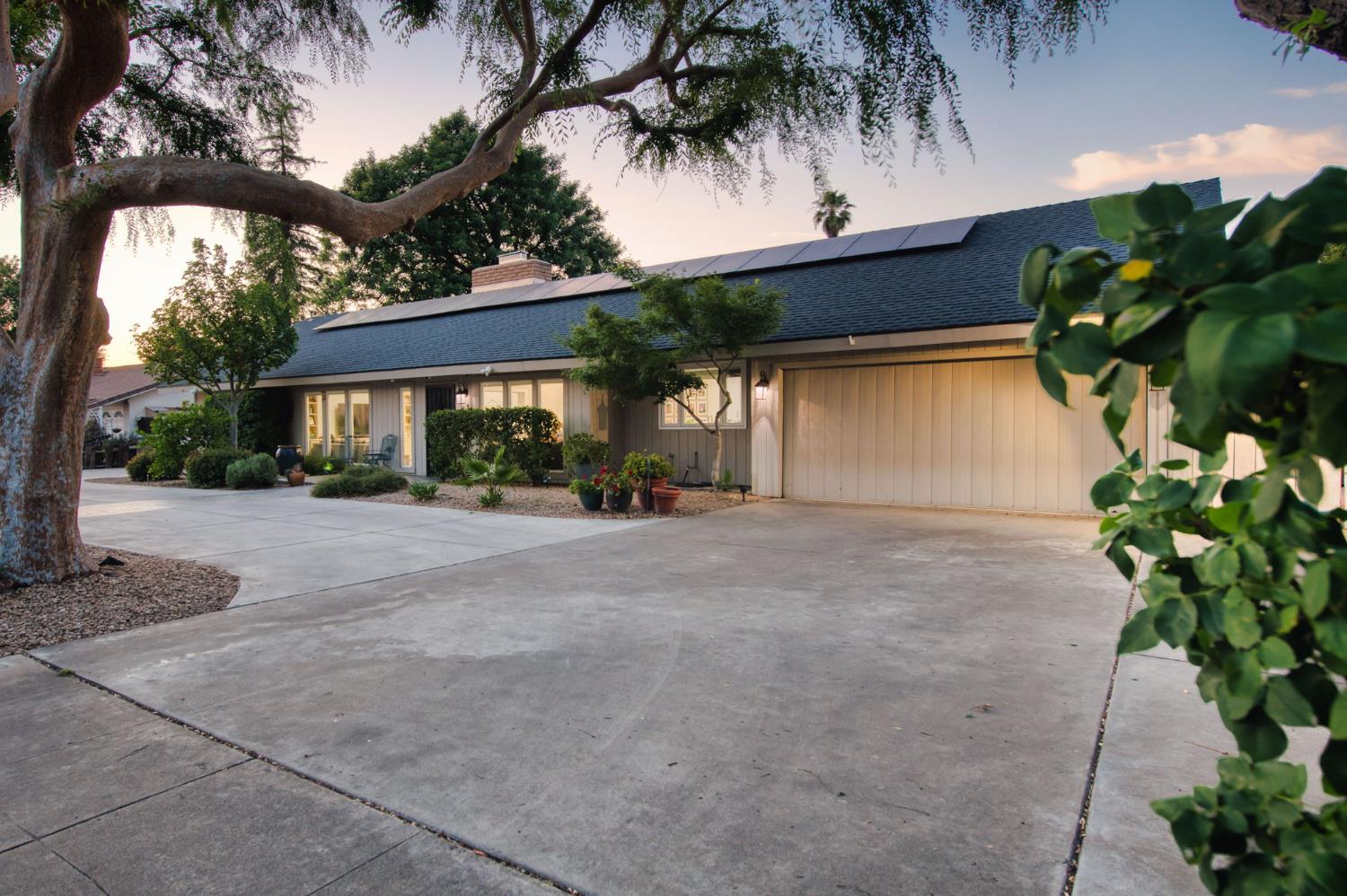 1506 W Browning Ave, Fresno, CA 93711