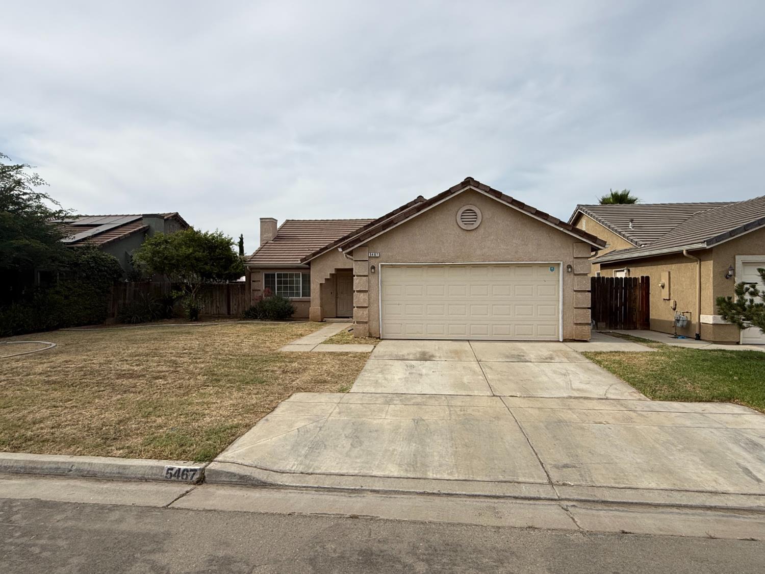 5467 E Byrd Ave, Fresno, CA 93727