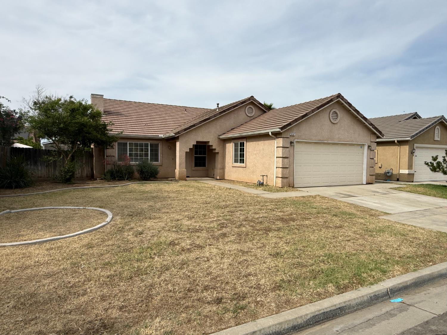 5467 E Byrd Ave, Fresno, CA 93727