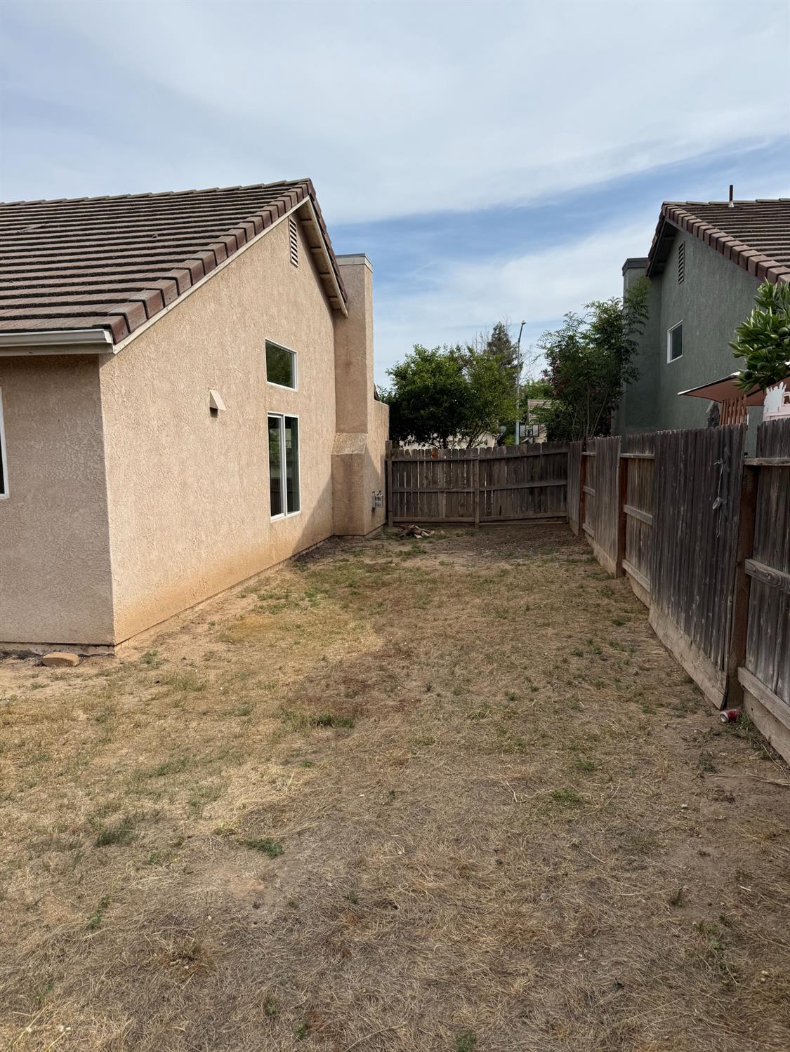 5467 E Byrd Ave, Fresno, CA 93727