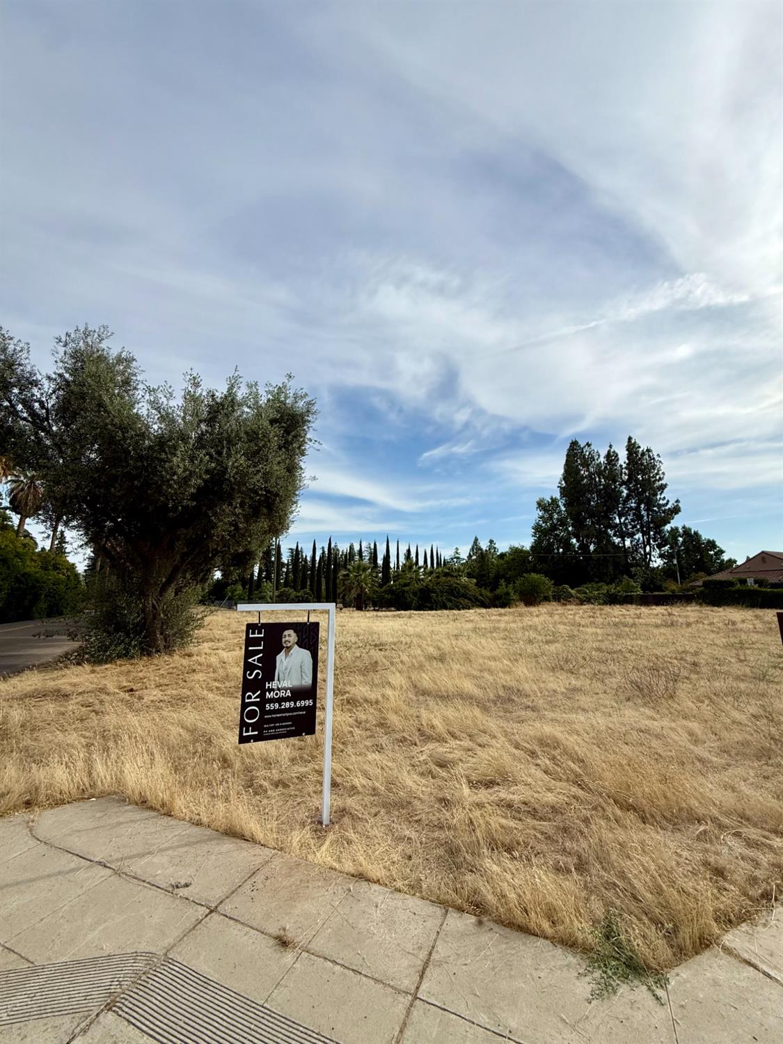 5386 E Orleans, Fresno, CA 93727