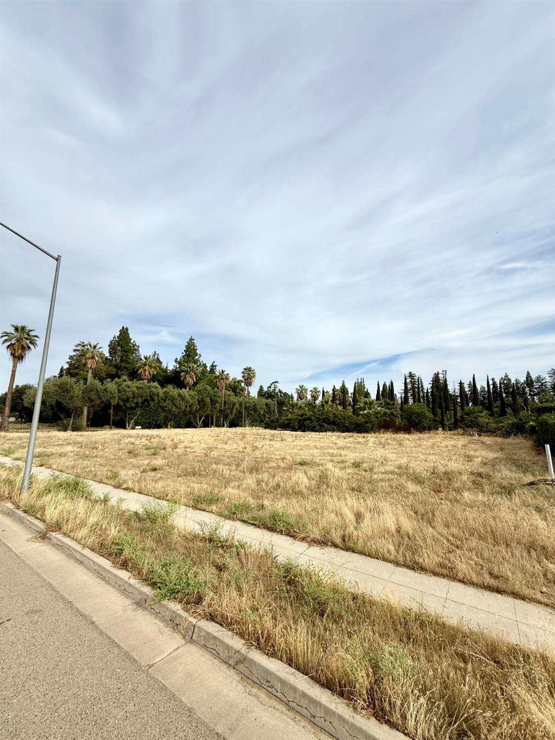5386 E Orleans, Fresno, CA 93727