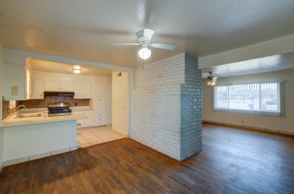 3744 E Dakota Ave, Fresno, CA 93726