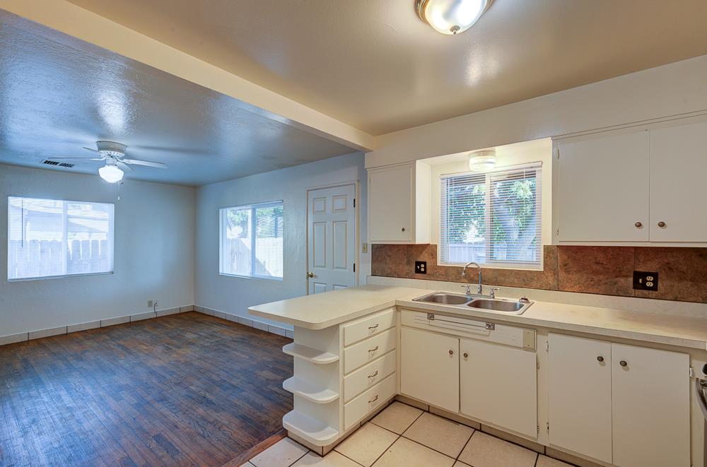 3744 E Dakota Ave, Fresno, CA 93726