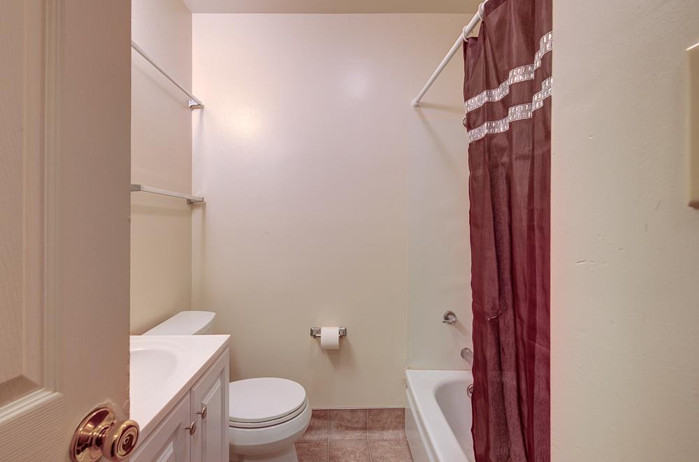 3744 E Dakota Ave, Fresno, CA 93726