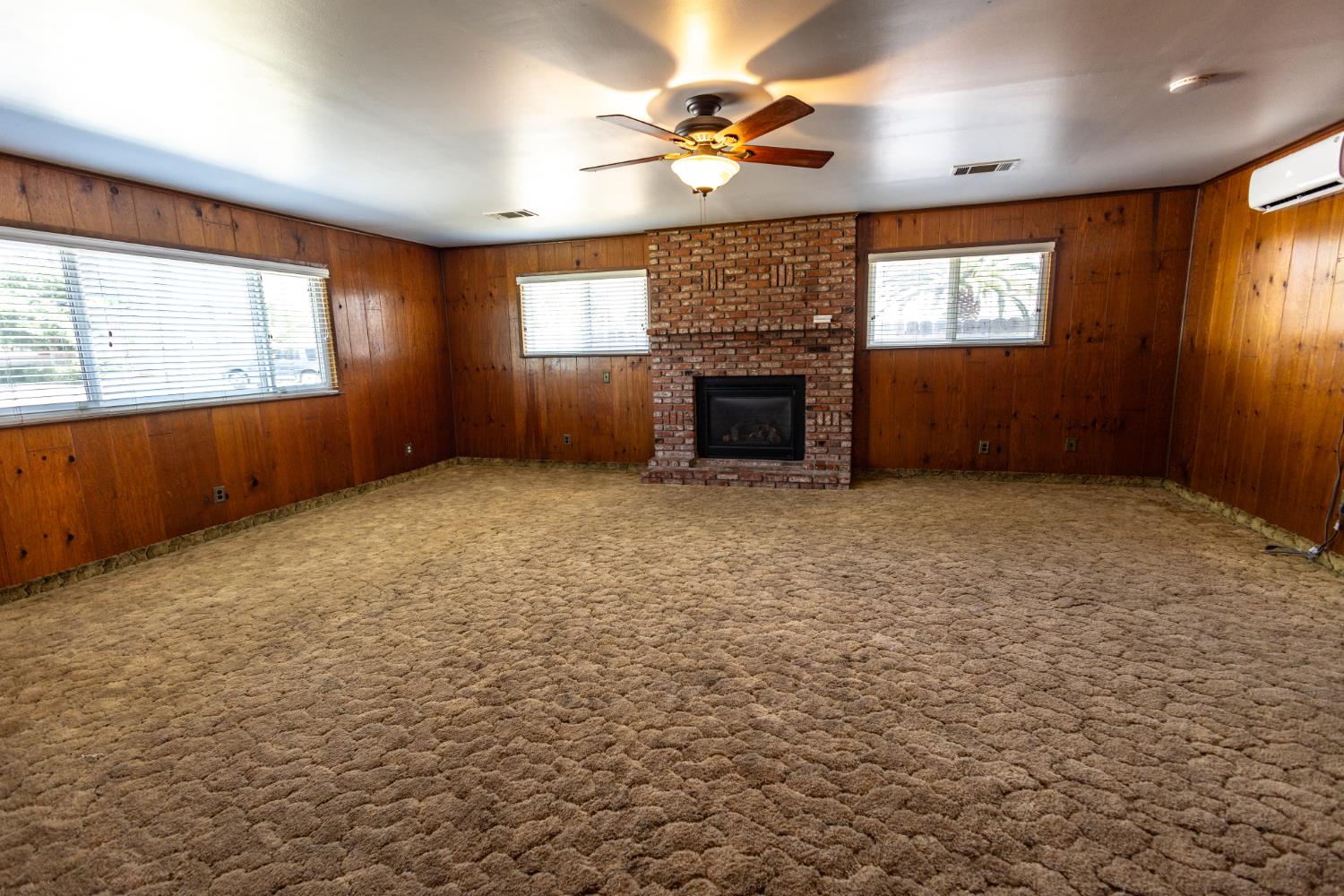 1724 Letts Ave, Corcoran, CA 93212