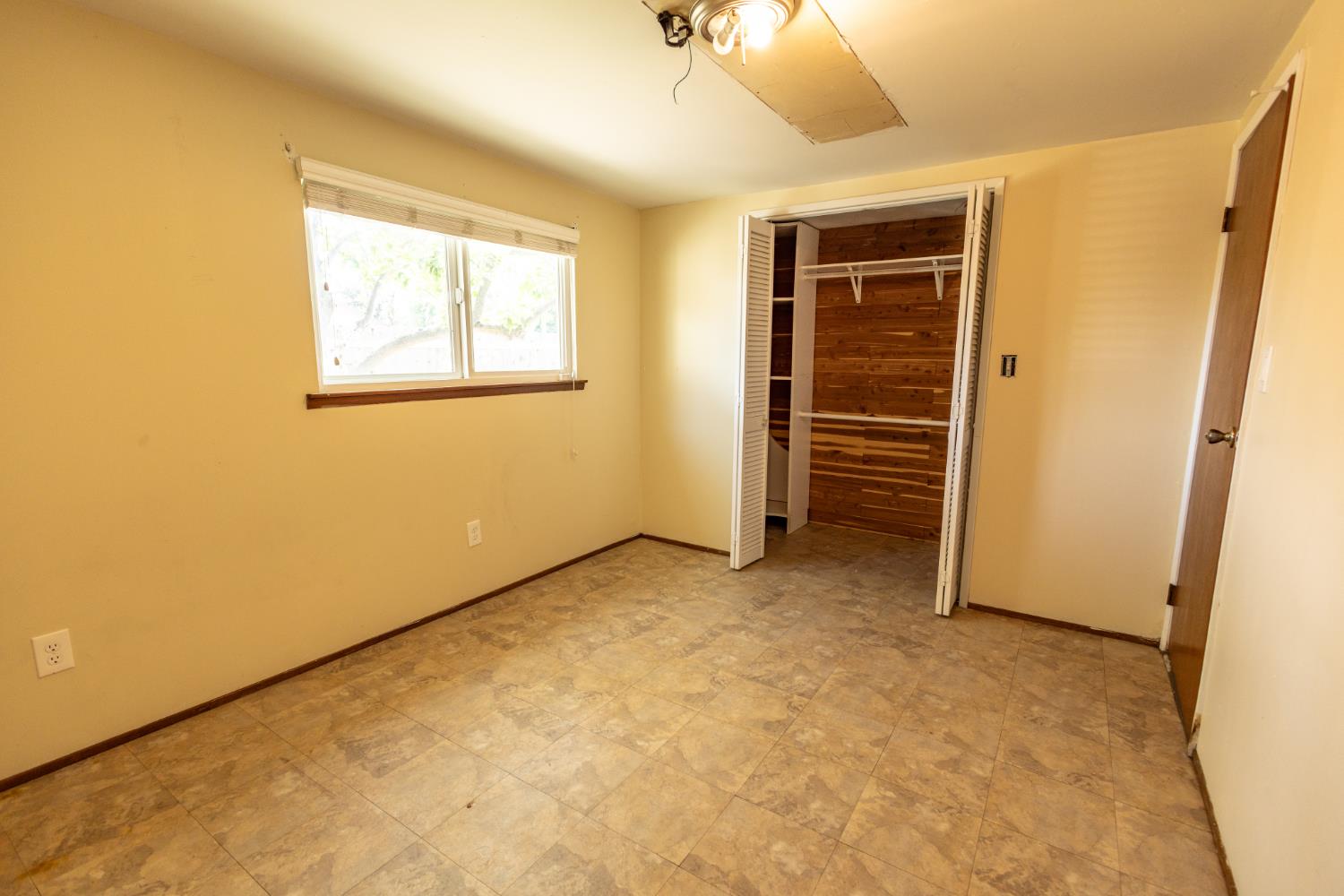 1724 Letts Ave, Corcoran, CA 93212