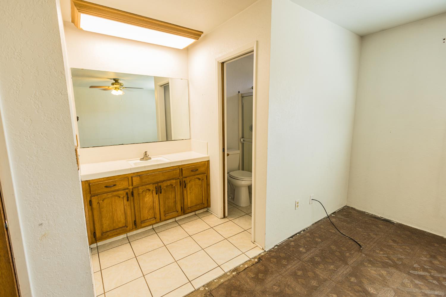 1724 Letts Ave, Corcoran, CA 93212