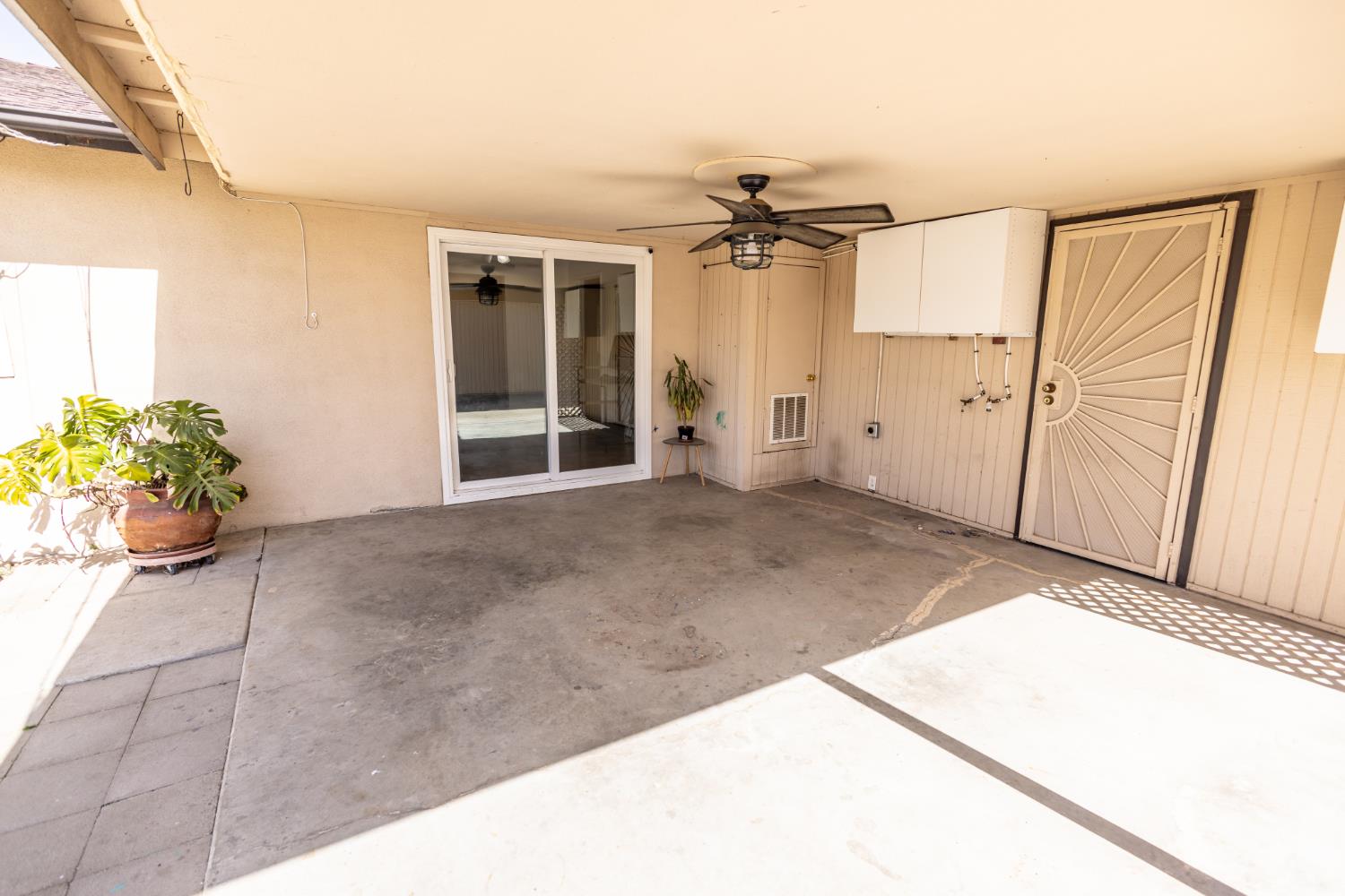 1724 Letts Ave, Corcoran, CA 93212
