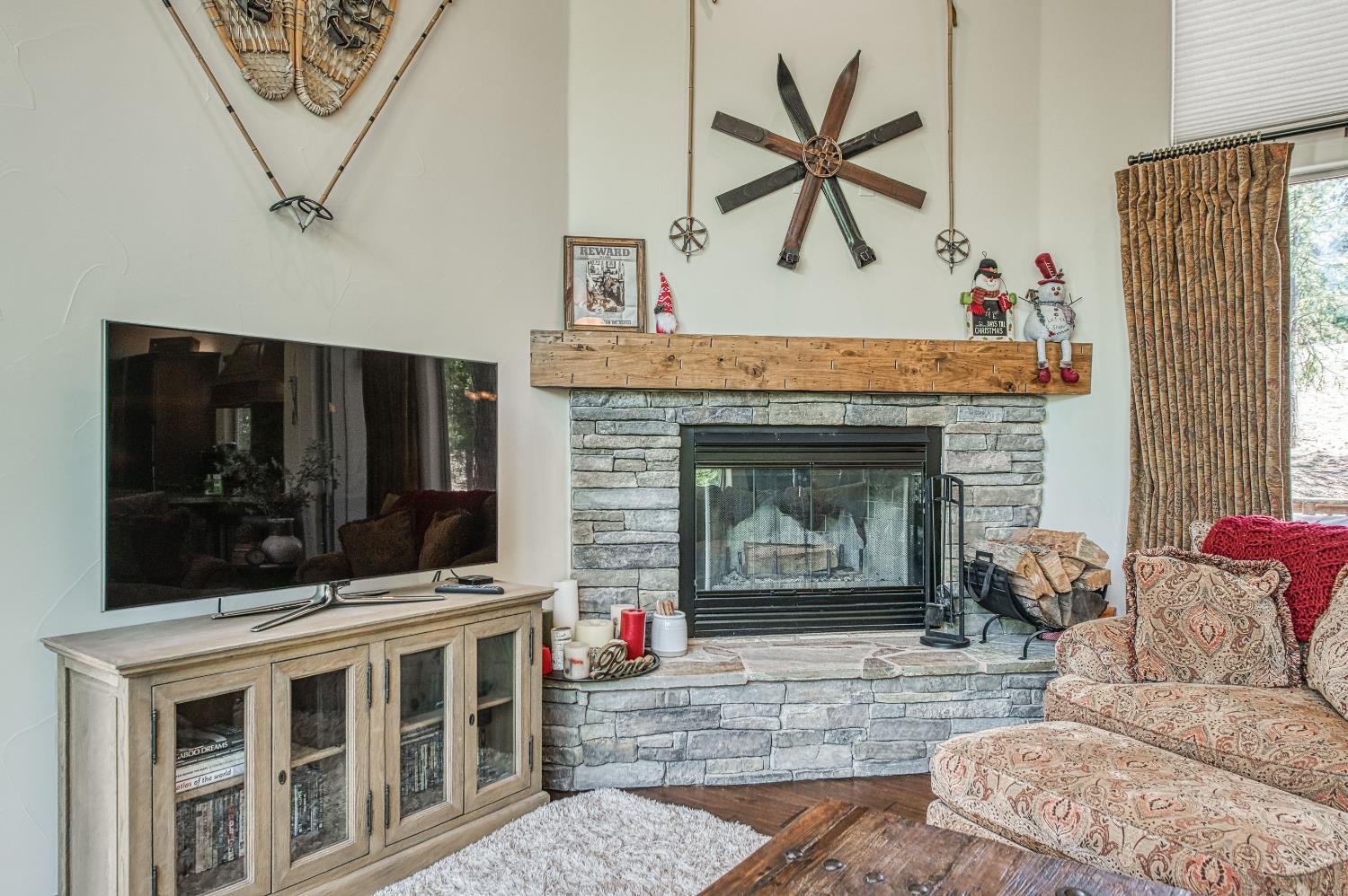 42021 Bretz Camp Ln, Shaver Lake, CA 93664