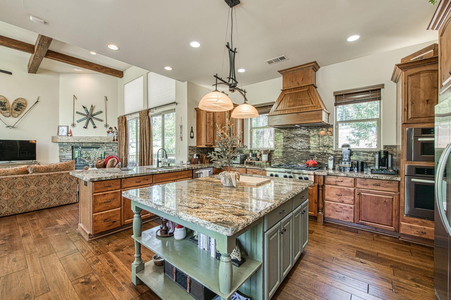 42021 Bretz Camp Ln, Shaver Lake, CA 93664
