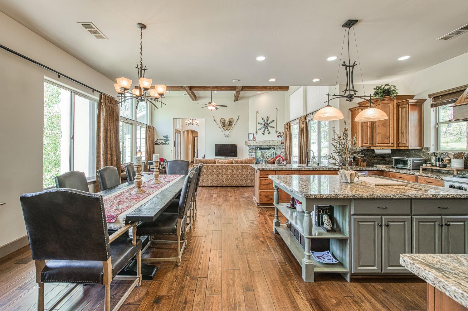 42021 Bretz Camp Ln, Shaver Lake, CA 93664