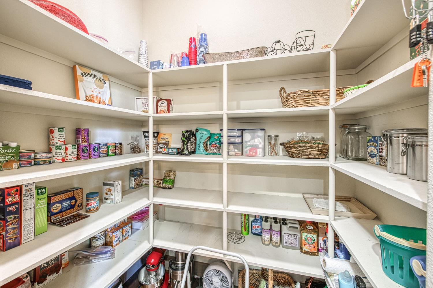 42021 Bretz Camp Ln, Shaver Lake, CA 93664
