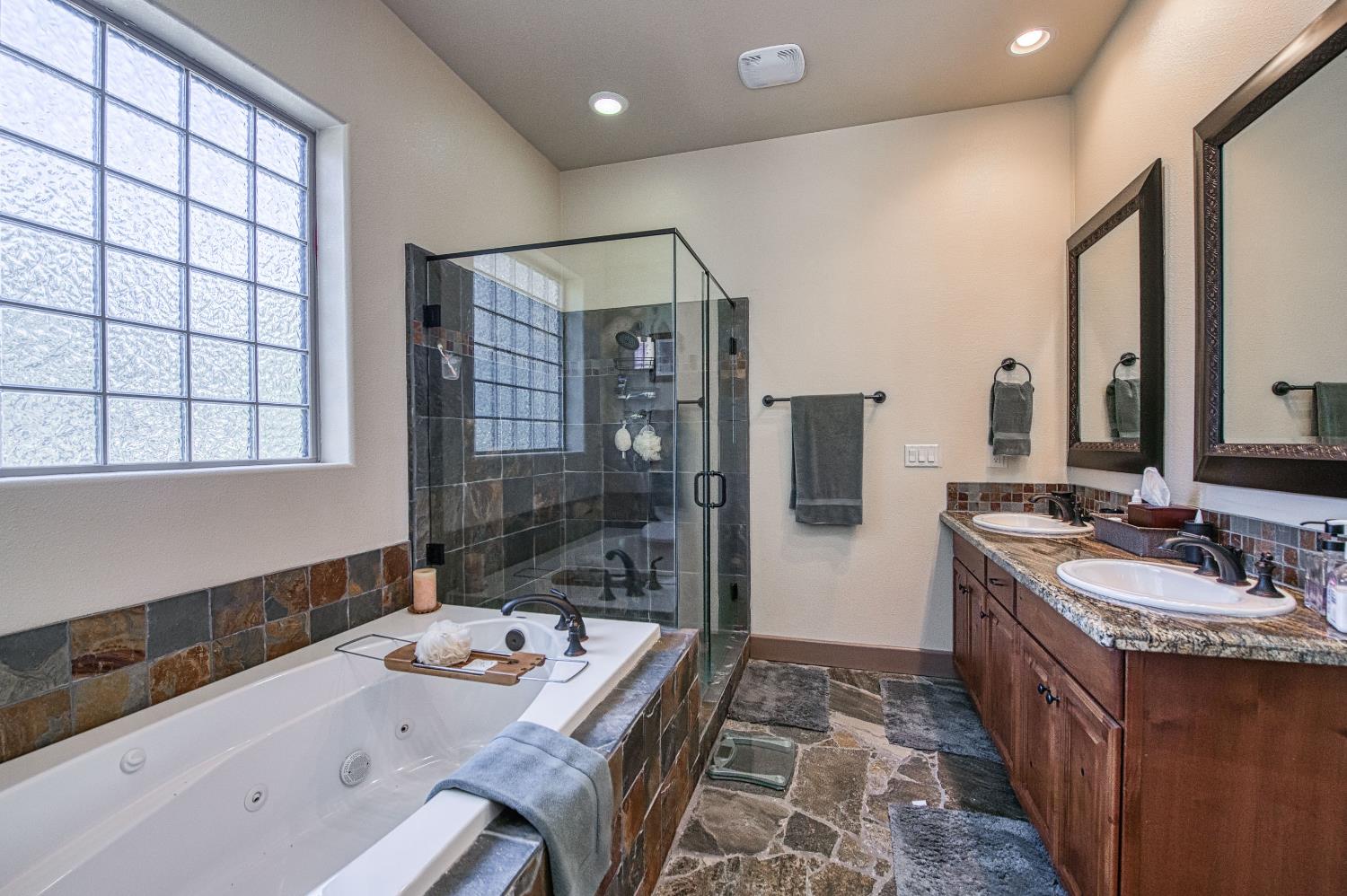 42021 Bretz Camp Ln, Shaver Lake, CA 93664