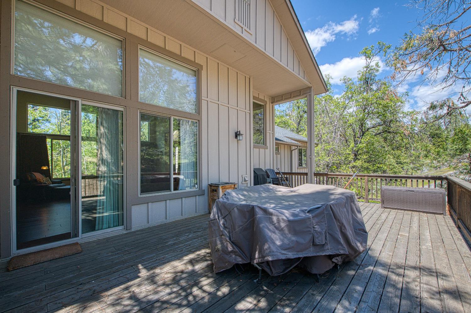 42021 Bretz Camp Ln, Shaver Lake, CA 93664