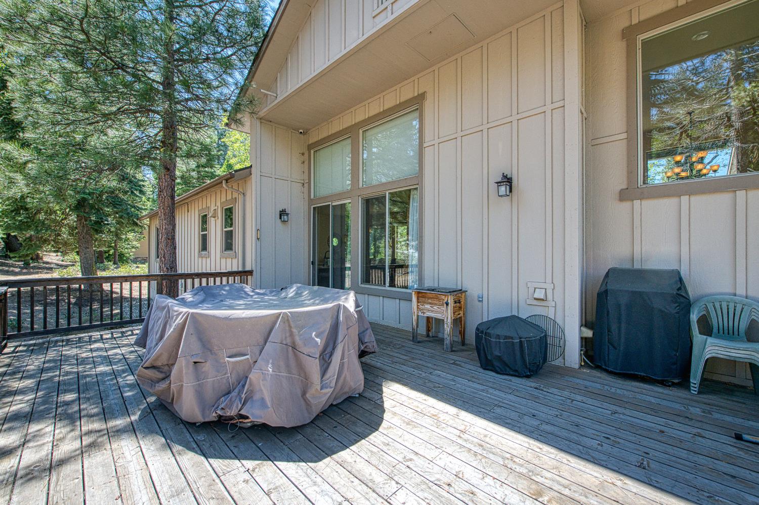 42021 Bretz Camp Ln, Shaver Lake, CA 93664