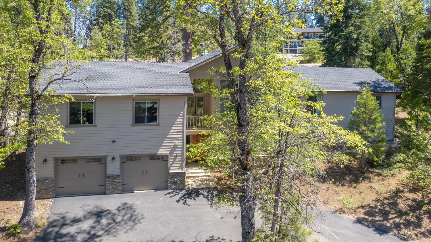 42021 Bretz Camp Ln, Shaver Lake, CA 93664