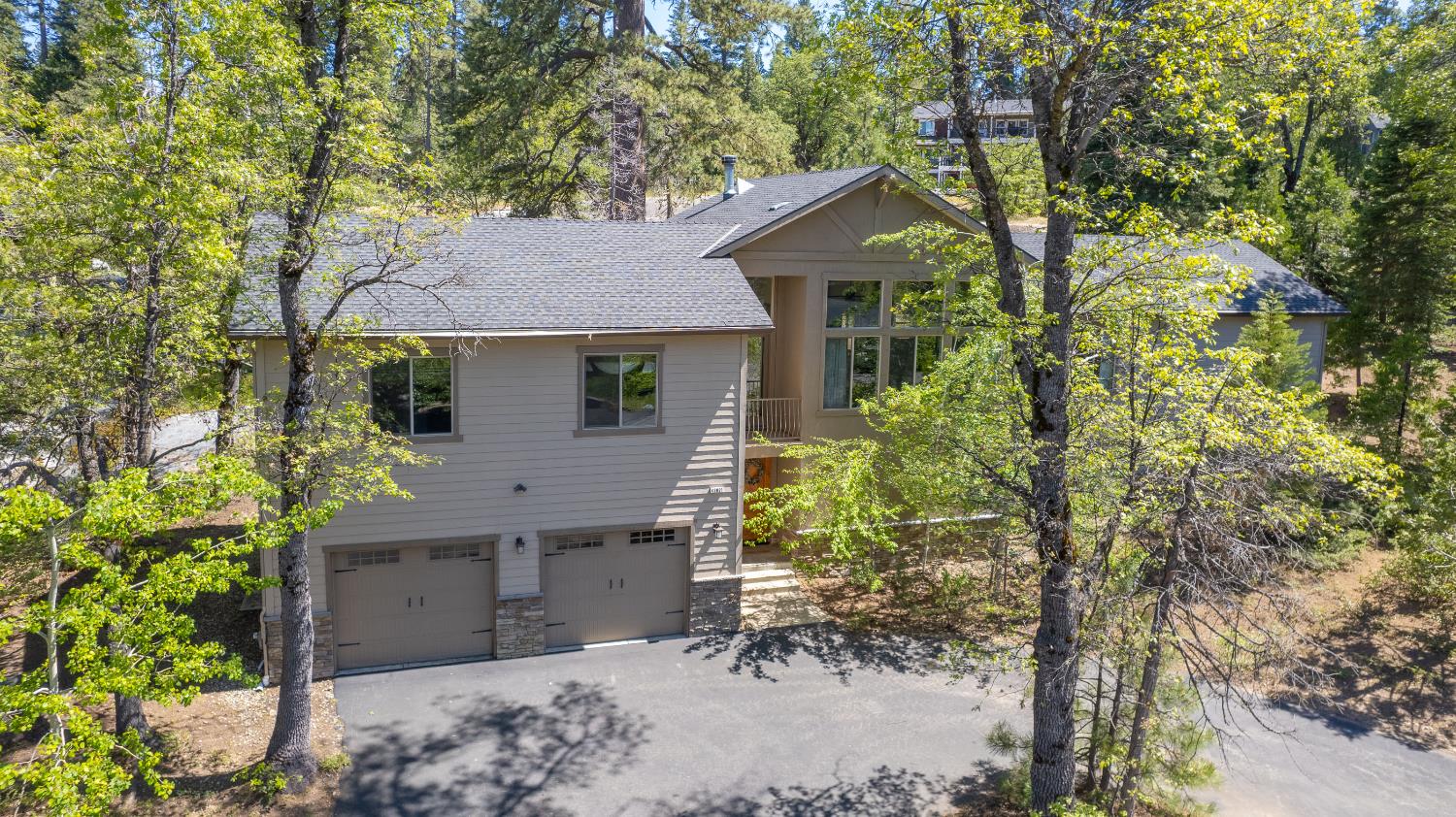 42021 Bretz Camp Ln, Shaver Lake, CA 93664