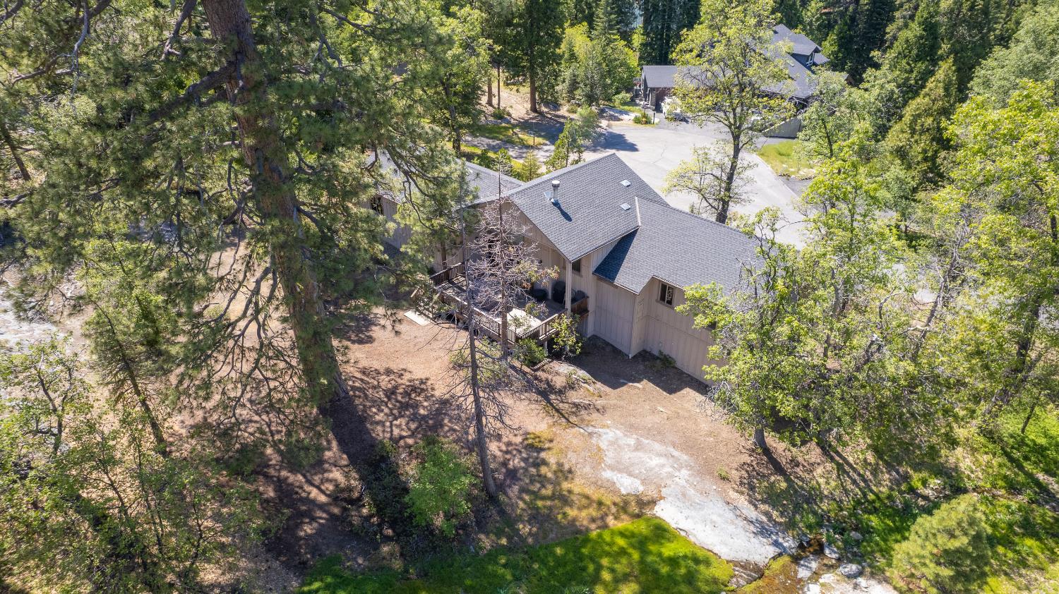 42021 Bretz Camp Ln, Shaver Lake, CA 93664