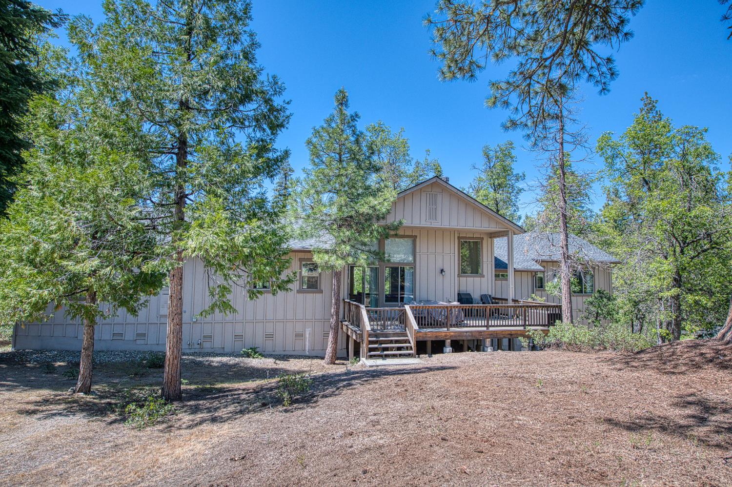 42021 Bretz Camp Ln, Shaver Lake, CA 93664