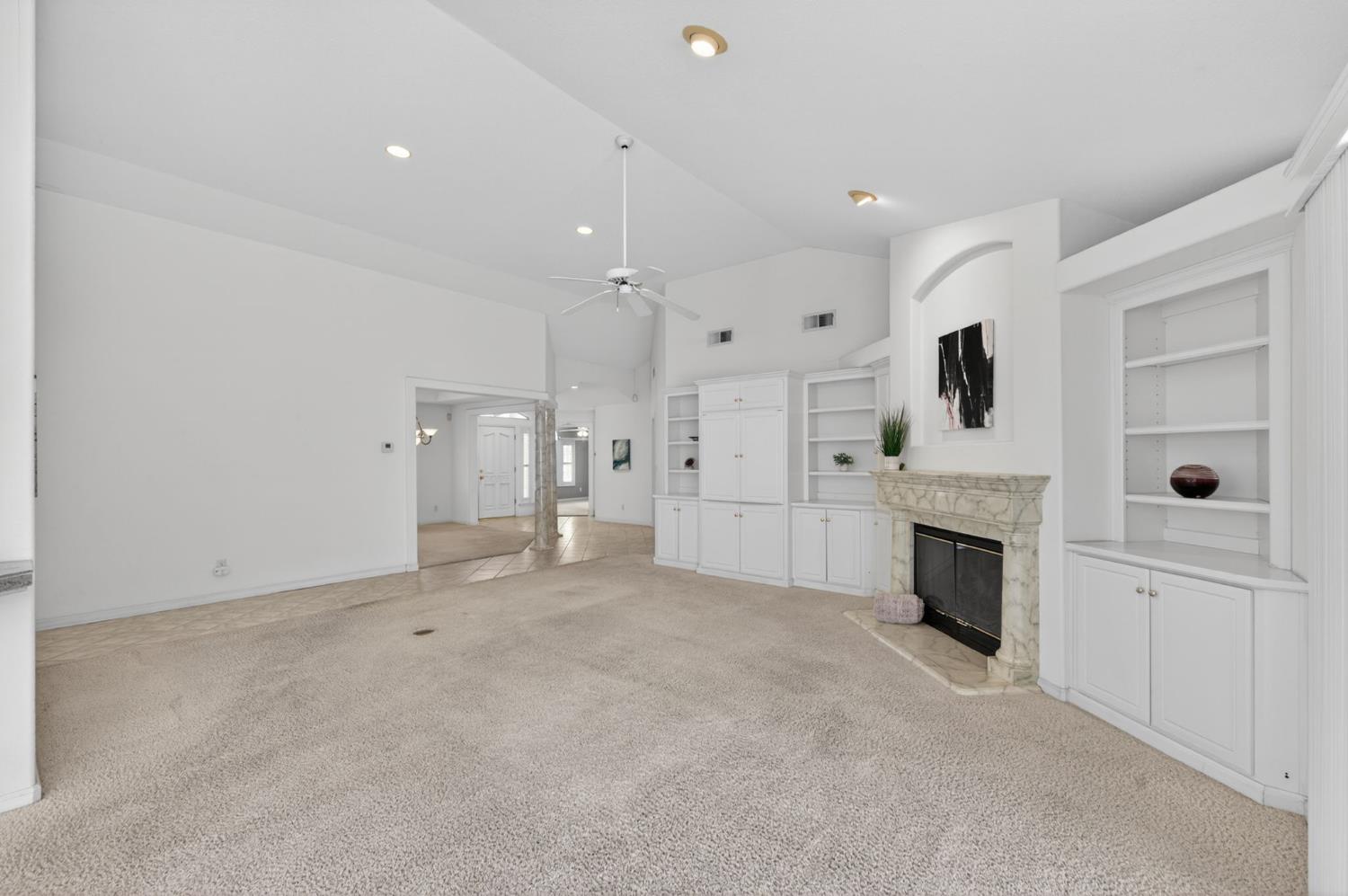 7025 N Pleasant #110, Fresno, CA 93711