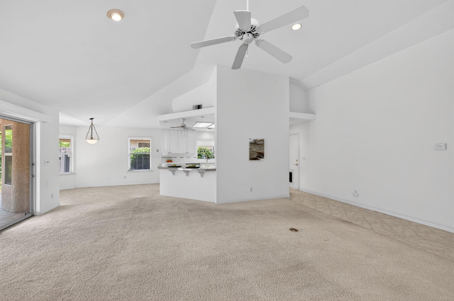 7025 N Pleasant #110, Fresno, CA 93711
