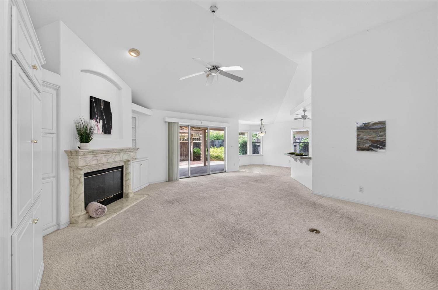 7025 N Pleasant #110, Fresno, CA 93711