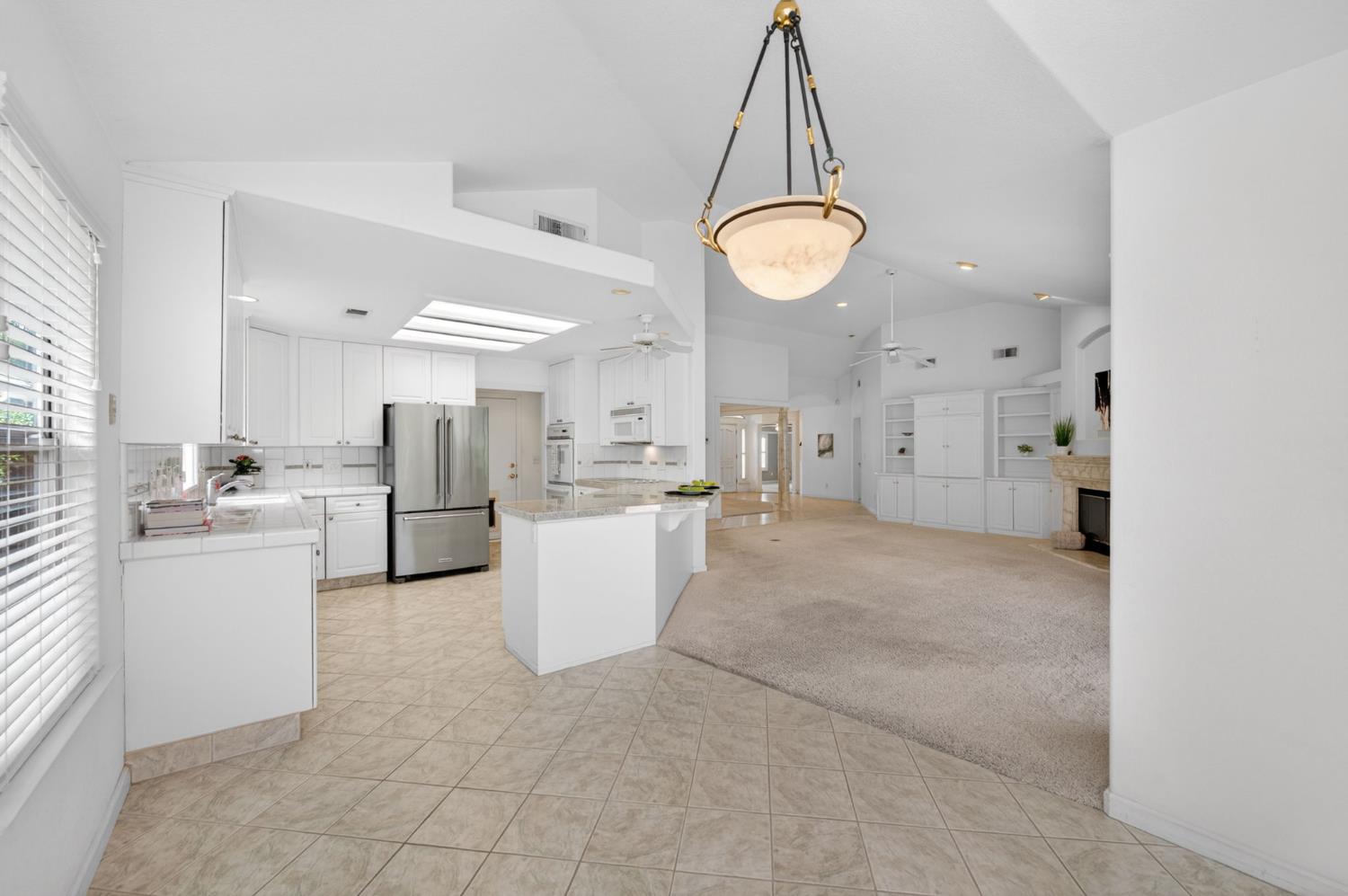 7025 N Pleasant #110, Fresno, CA 93711
