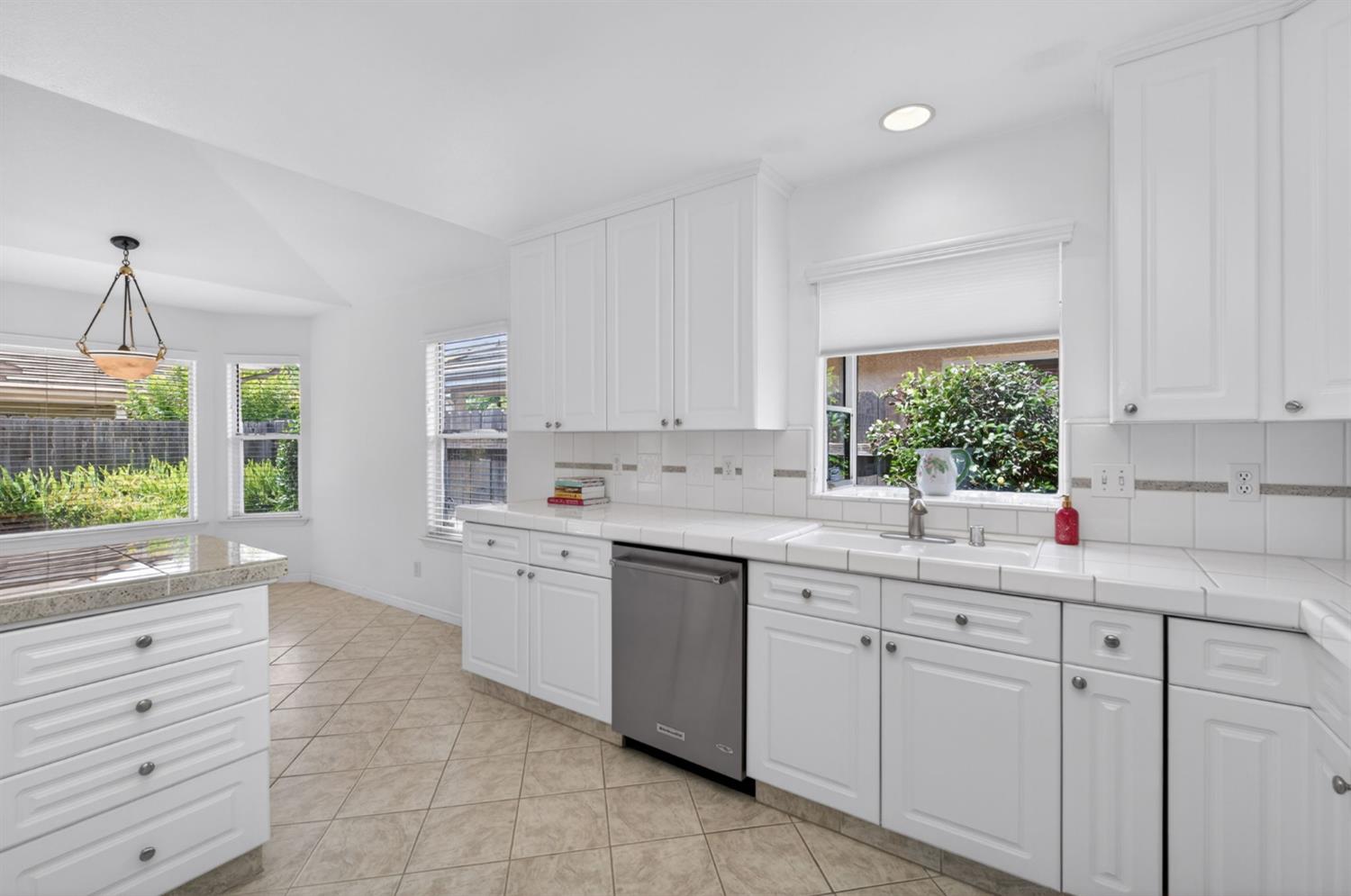 7025 N Pleasant #110, Fresno, CA 93711