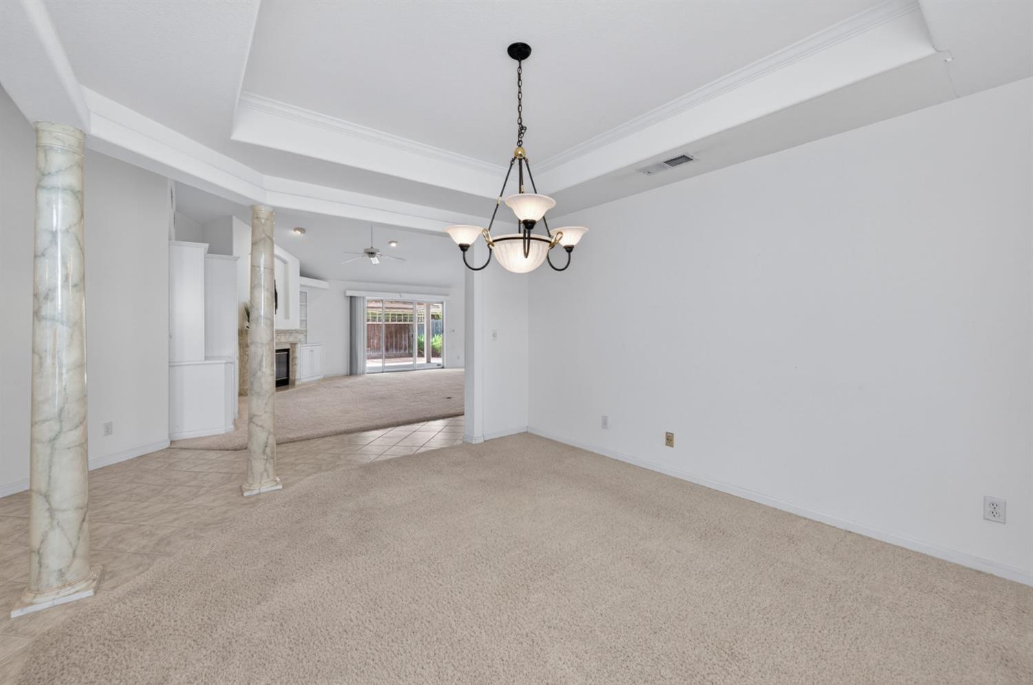 7025 N Pleasant #110, Fresno, CA 93711