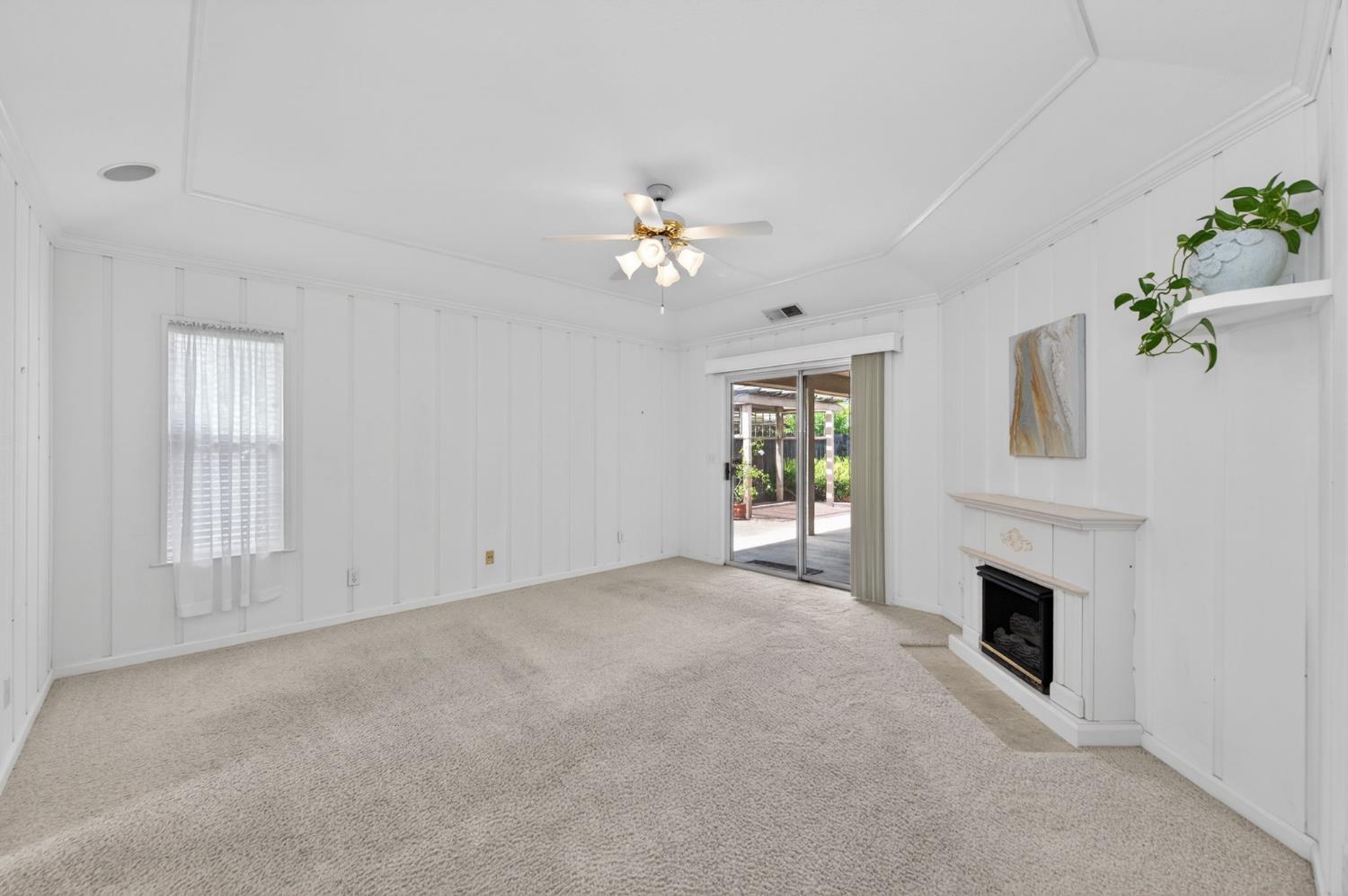 7025 N Pleasant #110, Fresno, CA 93711