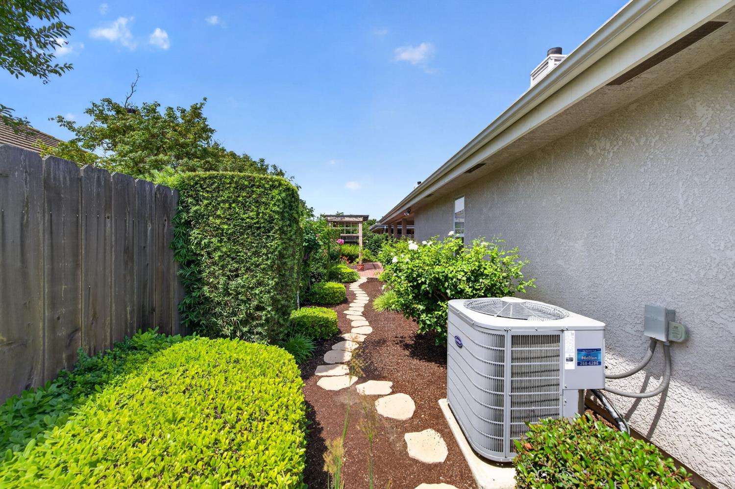 7025 N Pleasant #110, Fresno, CA 93711
